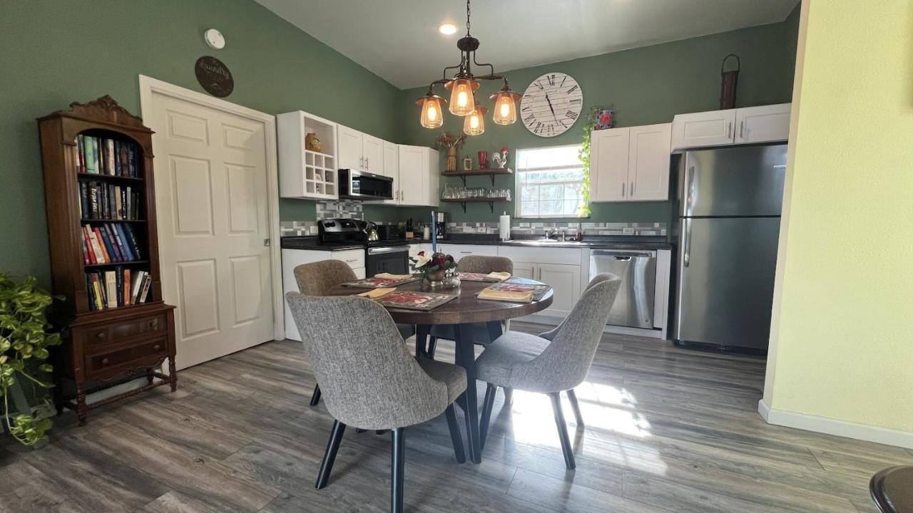 Hill Country Highland'S Bluebonnet Cottage Marble Falls Bagian luar foto