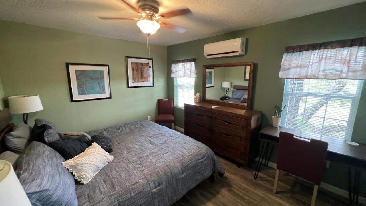 Hill Country Highland'S Bluebonnet Cottage Marble Falls Bagian luar foto
