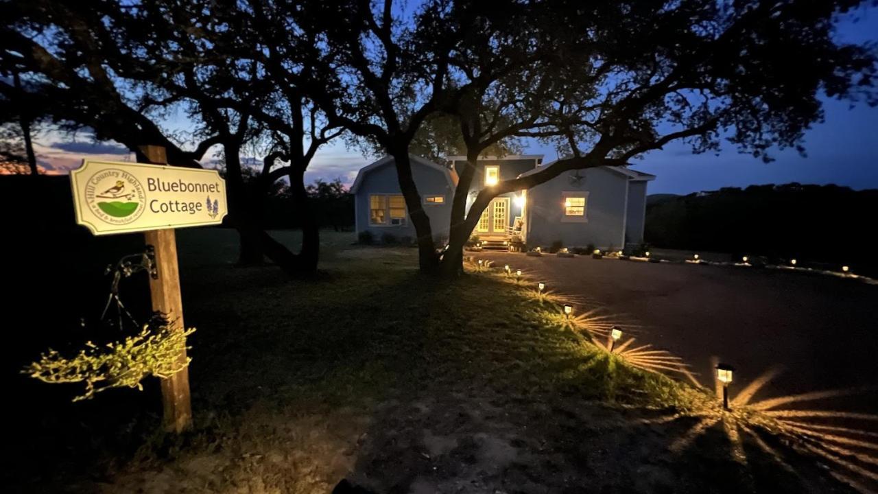 Hill Country Highland'S Bluebonnet Cottage Marble Falls Bagian luar foto