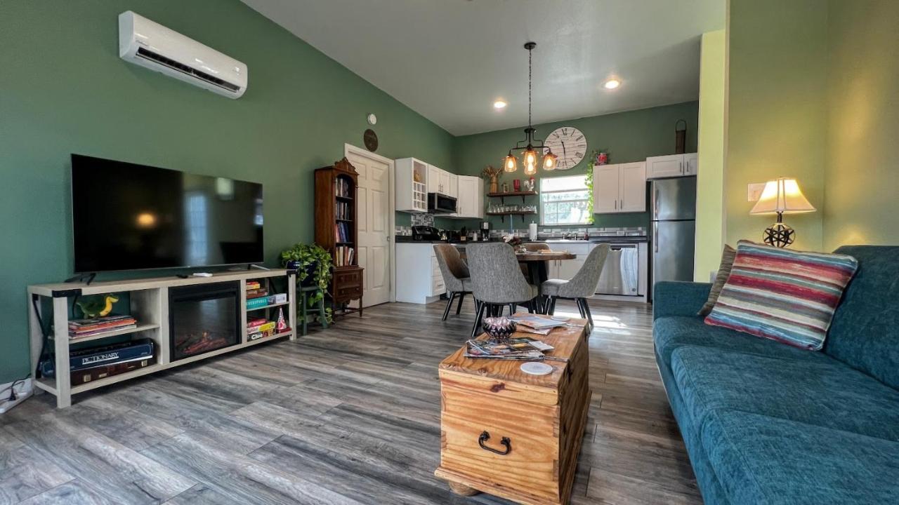 Hill Country Highland'S Bluebonnet Cottage Marble Falls Bagian luar foto