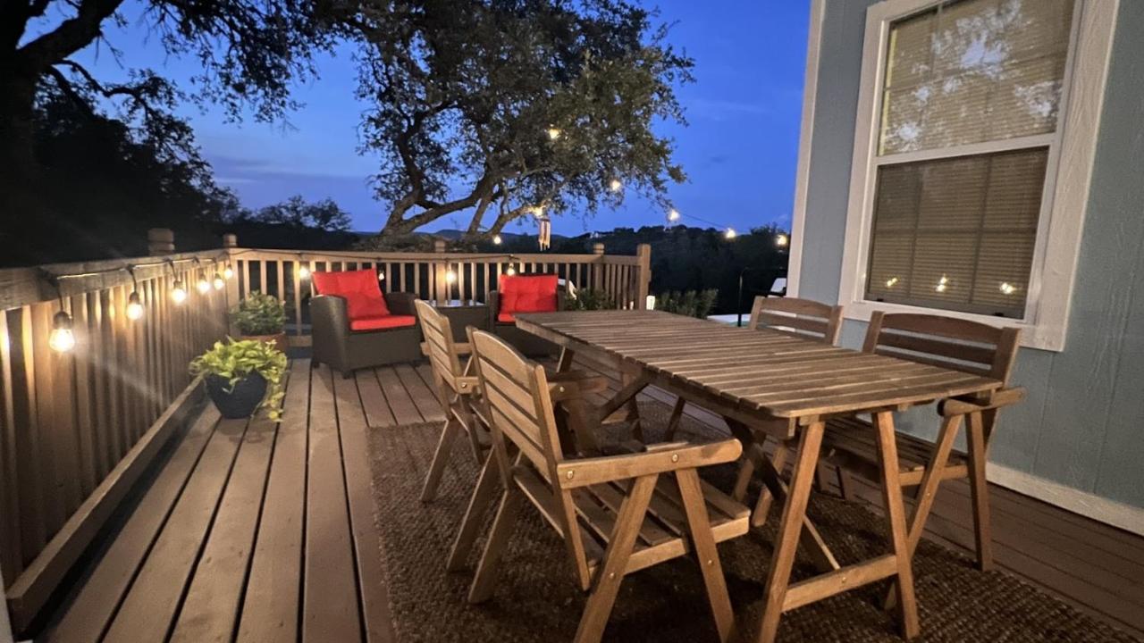 Hill Country Highland'S Bluebonnet Cottage Marble Falls Bagian luar foto